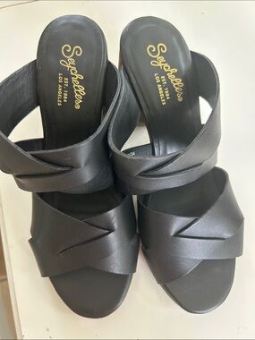 Seychelles Black Leather Crisscross Mule Heels